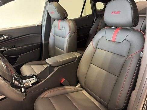 New 2026 Chevrolet Trax RS w/ Sunroof Package image 11