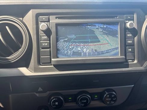 Used 2017 Toyota Tacoma SR w/ SR Convenience Package RWD image 11