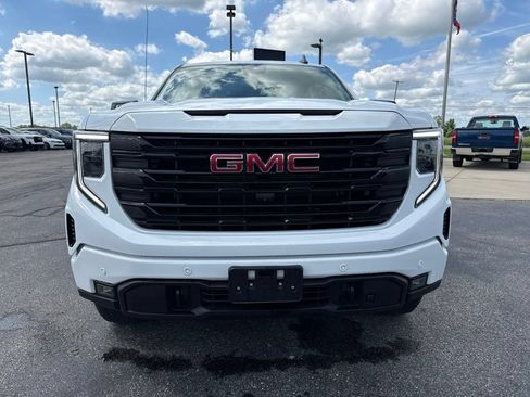 Used 2024 GMC Sierra 1500 Elevation w/ Elevation Premium Package AWD/4WD image 7
