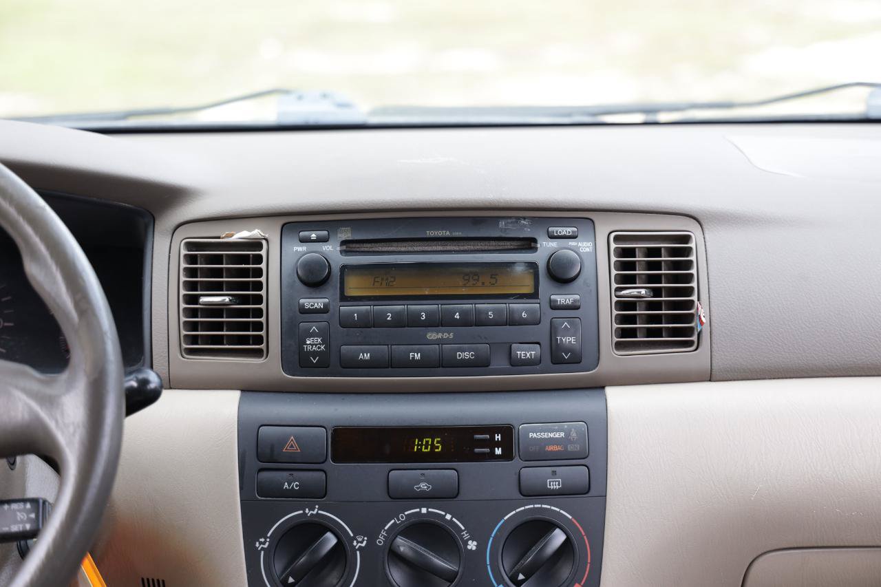 Used 2006 Toyota Corolla LE w/ Audio Value Pkg FWD image 33
