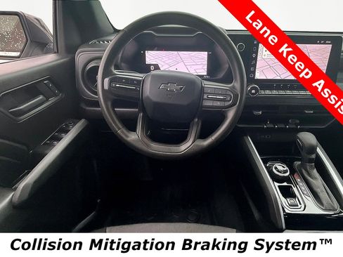 Used 2025 Chevrolet Colorado Trail Boss image 9