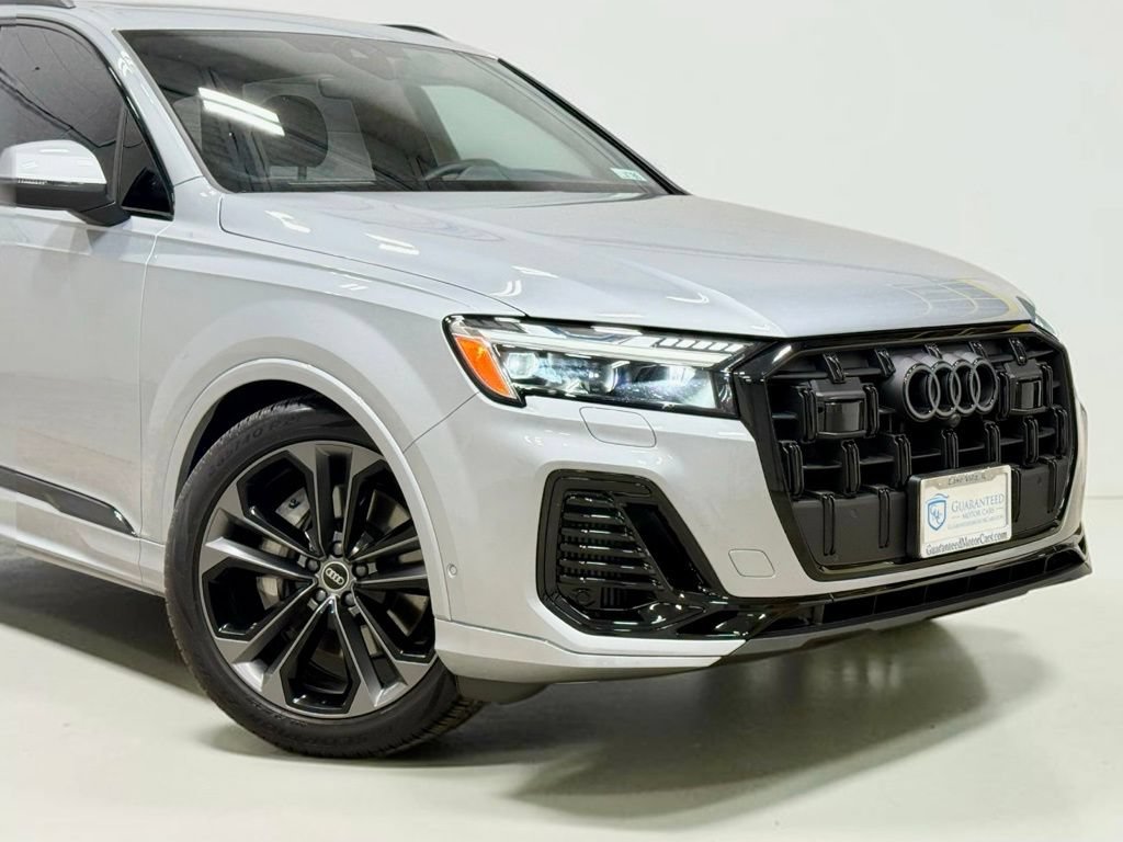 Used 2025 Audi Q7 3.0T Prestige AWD/4WD image 6
