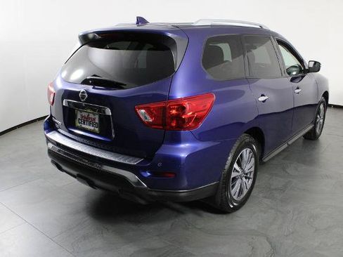 Certified 2020 Nissan Pathfinder S FWD image 5