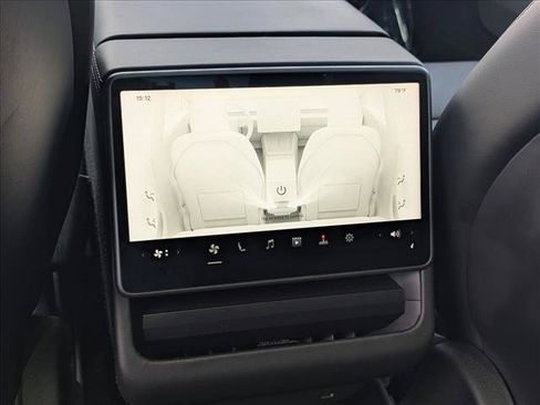 Used 2025 Tesla Model 3 Long Range RWD image 18