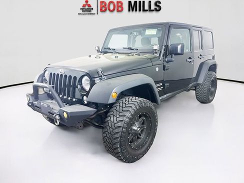 Used 2017 Jeep Wrangler Unlimited Sport w/ Quick Order Package 24S AWD/4WD image 3