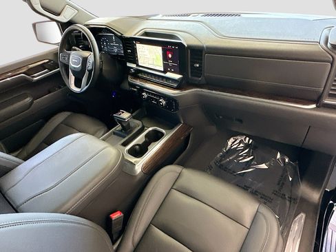 Used 2023 GMC Sierra 1500 Elevation w/ Elevation Premium Package AWD/4WD image 29