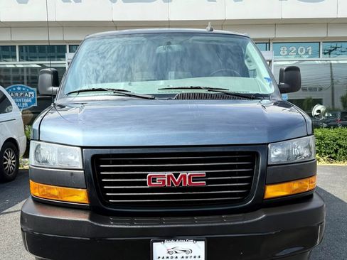 Used 2019 GMC Savana 3500 LS RWD image 2