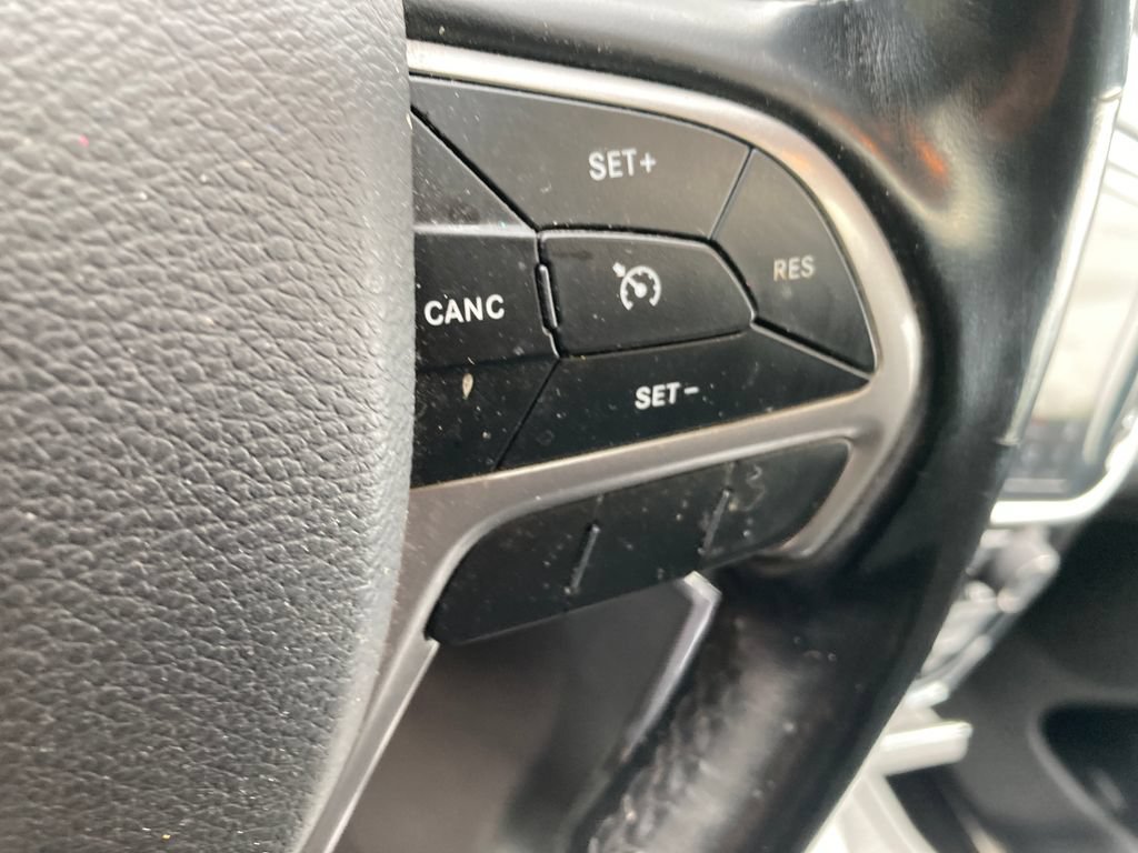 Used 2021 Jeep Grand Cherokee Limited AWD/4WD image 43