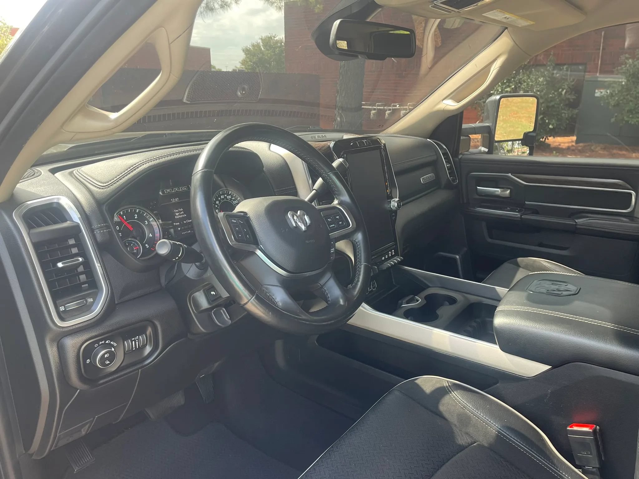 Used 2020 RAM 2500 Laramie AWD/4WD image 11