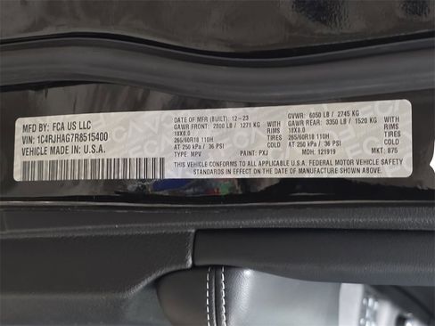 Used 2024 Jeep Grand Cherokee Altitude image 36