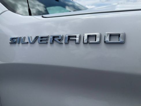 Used 2023 Chevrolet Silverado 1500 Custom AWD/4WD image 19