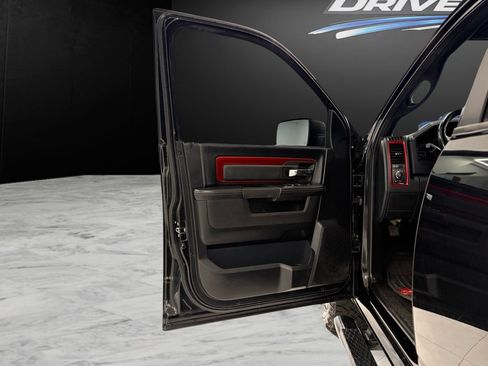 Used 2017 RAM 1500 Rebel AWD/4WD image 32