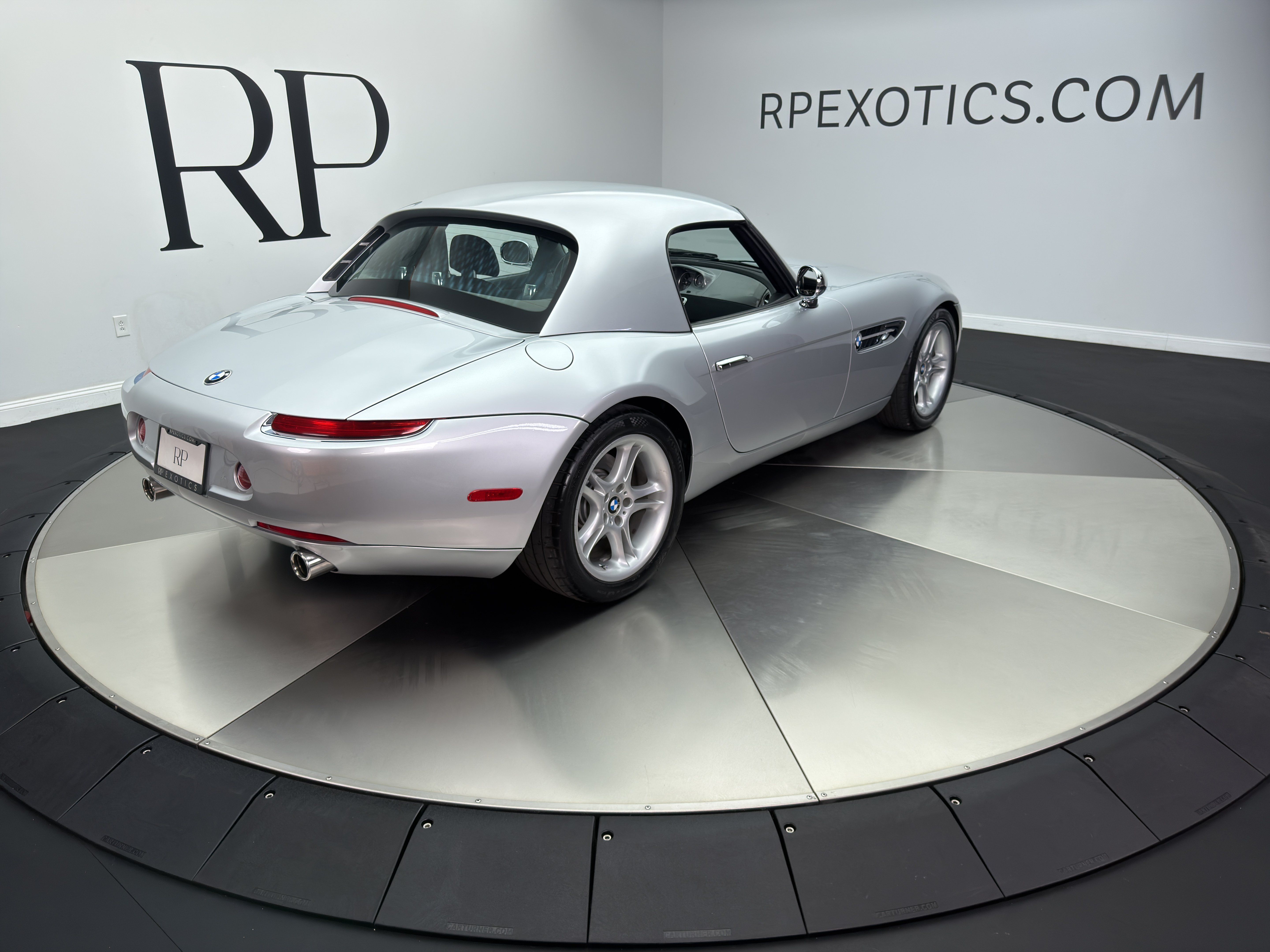 Used 2000 BMW Z8 RWD image 14