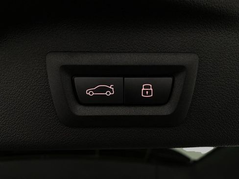 New 2026 BMW X7 M60i AWD/4WD image 9