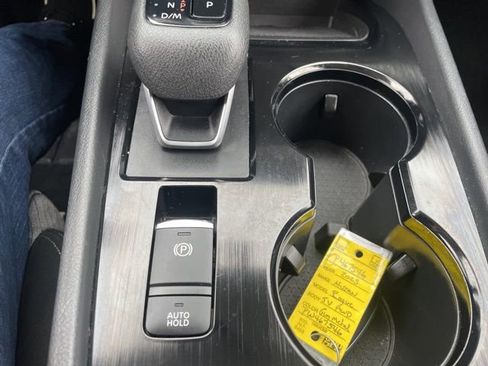 Used 2023 Nissan Rogue SV image 26