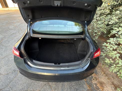 Used 2020 Chevrolet Malibu LT image 14