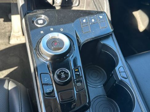 Used 2023 Kia Sportage EX w/ EX Premium Package image 22