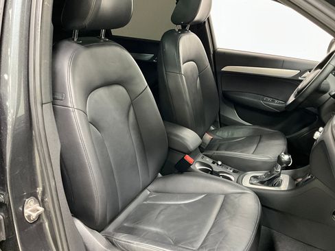 Used 2018 Audi Q3 2.0T Premium w/ Convenience Package AWD/4WD image 9