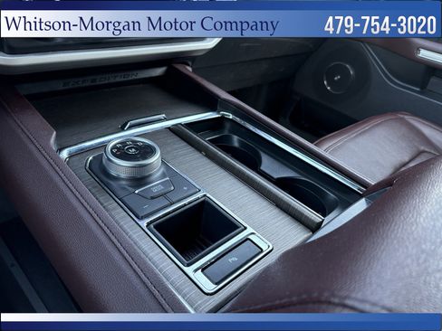 Used 2024 Ford Expedition Limited RWD image 29