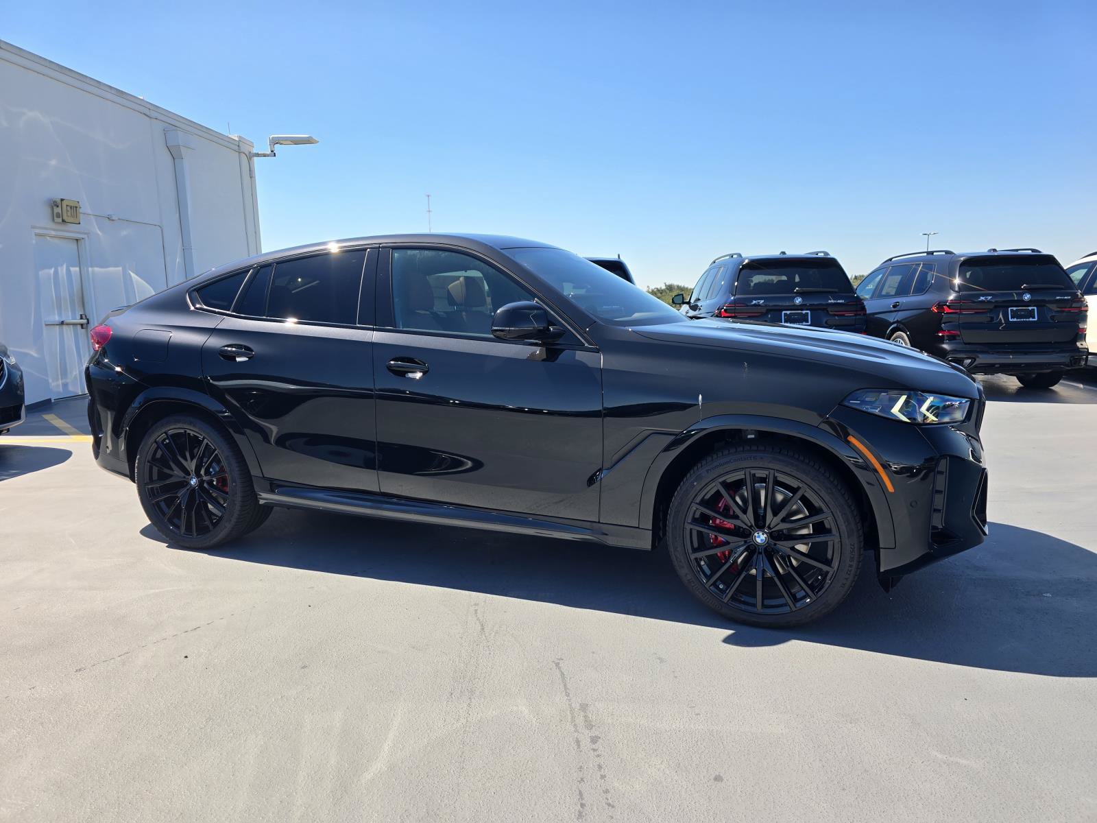 New 2027 BMW X6 xDrive40i w/ Climate Comfort Package AWD/4WD image 28