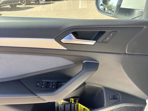 New 2026 Volkswagen Jetta SE image 12