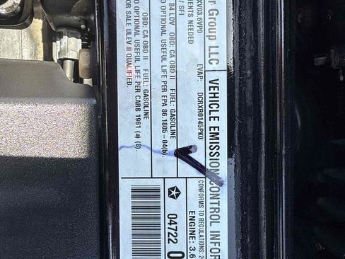 Used 2013 Dodge Challenger SXT RWD image 22