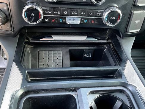Used 2024 Ford F350 Platinum w/ Tremor Off-Road Package AWD/4WD image 26