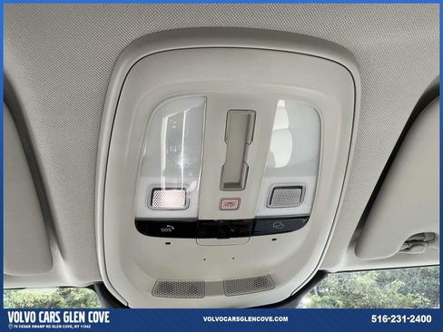 Used 2025 Volvo XC60 T8 Plus w/ Protection Package Premier image 32