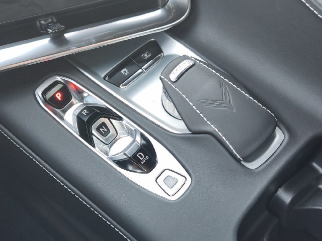 Used 2021 Chevrolet Corvette Stingray Premium Cpe w/ Z51 Performance Package RWD image 25