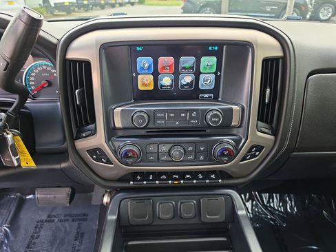 Used 2018 GMC Sierra 1500 Denali w/ Denali Ultimate Package AWD/4WD image 14