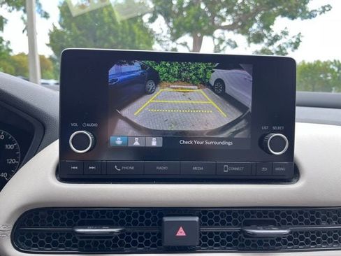 Used 2024 Honda HR-V LX image 8