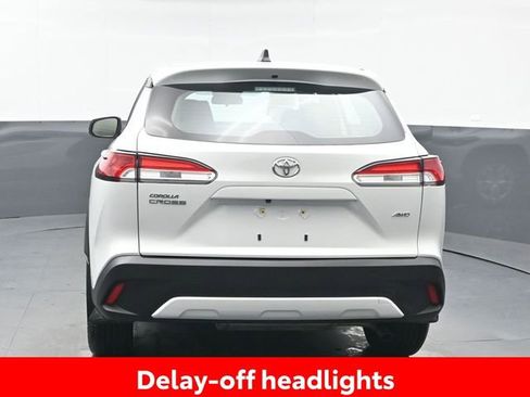 Certified 2023 Toyota Corolla Cross L image 5