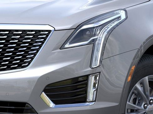 New 2026 Cadillac XT5 Luxury image 10