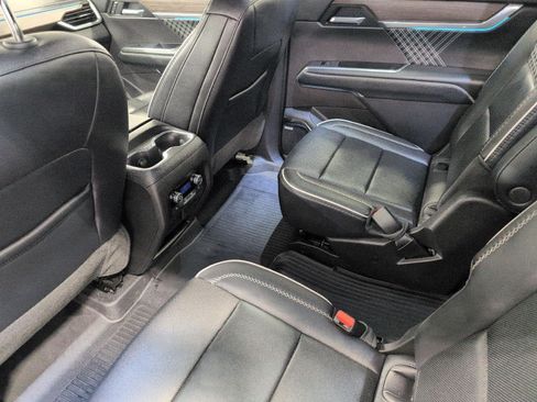 Used 2026 GMC Acadia Denali w/ Super Cruise Package AWD/4WD image 21