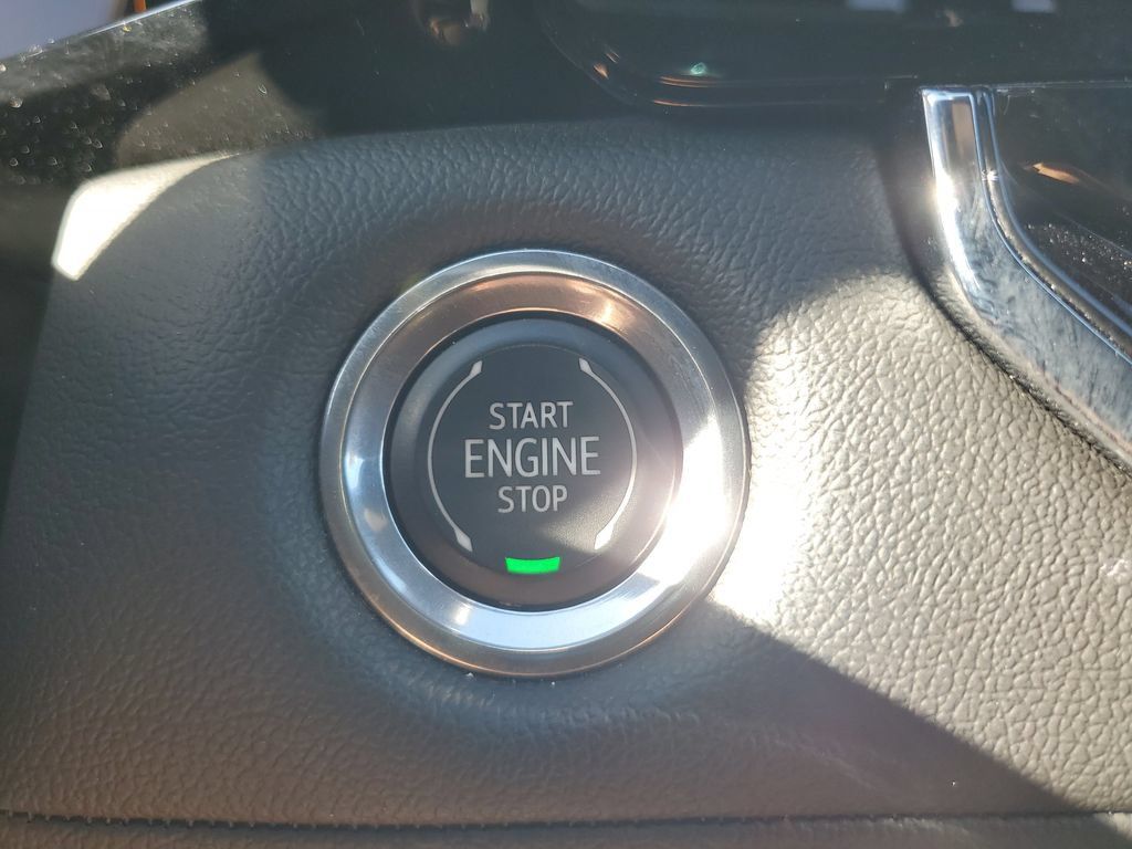Used 2023 Chevrolet Colorado LT w/ LT Convenience Package RWD image 31