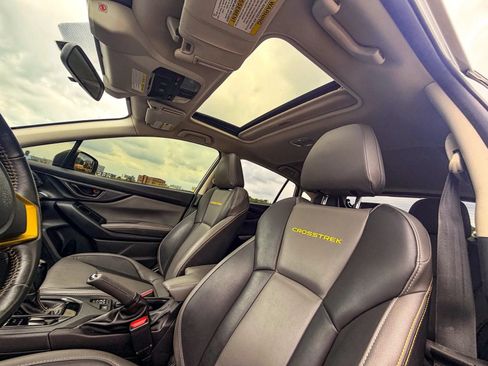 Used 2023 Subaru Crosstrek 2.5i Sport AWD/4WD image 32
