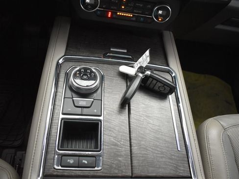 Used 2018 Ford Expedition Limited w/ Equipment Group 302A image 24