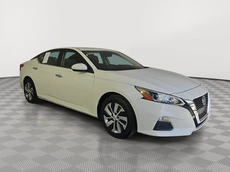 Used 2020 Nissan Altima 2.5 S FWD video 2