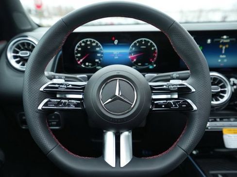 Certified 2026 Mercedes-Benz GLB 250 4MATIC image 24