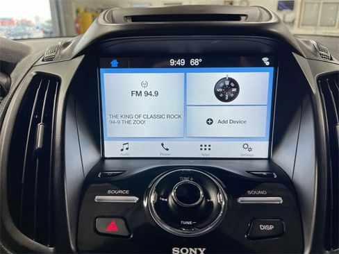 Used 2017 Ford Escape Titanium image 16