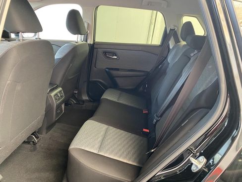 Used 2023 Nissan Rogue SV AWD/4WD image 16