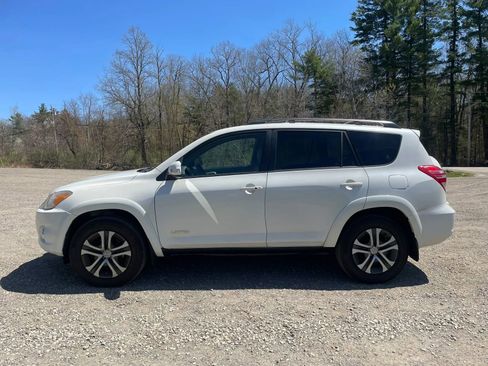 Used 2009 Toyota RAV4 Limited AWD/4WD image 3
