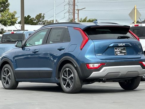 New 2026 Kia Niro EX FWD image 6