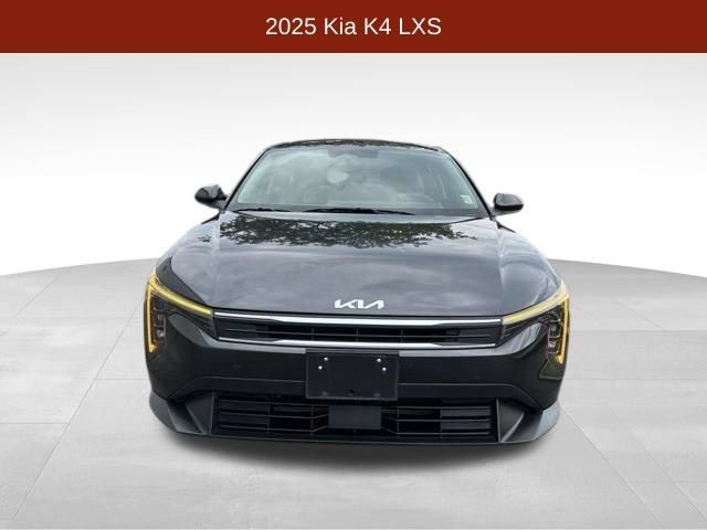 Used 2025 Kia K4 FWD image 2