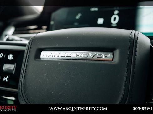 Used 2025 Land Rover Range Rover Long Wheelbase SE AWD/4WD image 23