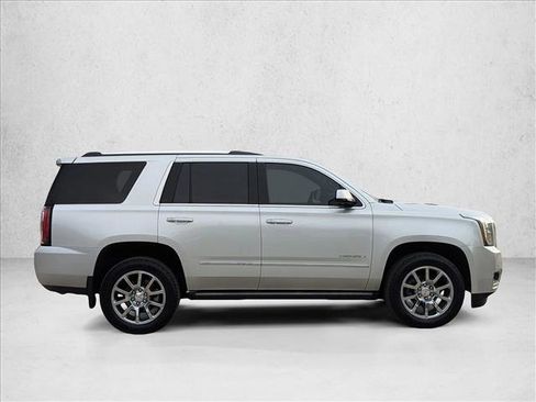 Used 2019 GMC Yukon Denali image 4