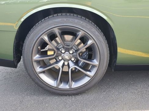 Used 2021 Dodge Challenger R/T Scat Pack RWD image 9