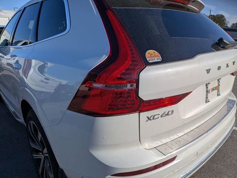Used 2023 Volvo XC60 B6 Ultimate w/ Climate Package image 7