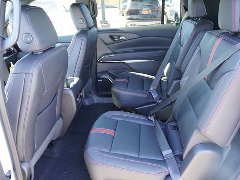 New 2026 Chevrolet Traverse RS image 11