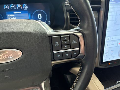 Used 2023 Ford Expedition Platinum AWD/4WD image 26